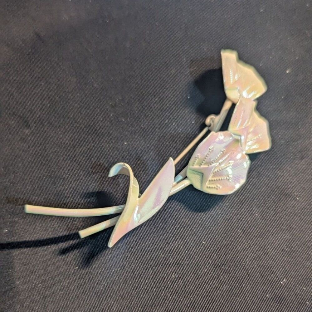 Vintage Iridescent Pearl Finish Triple Flower Brooch Mid Century Floral Pin 3.5" - Picture 4 of 8